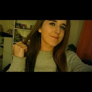 Meet your Posher, April