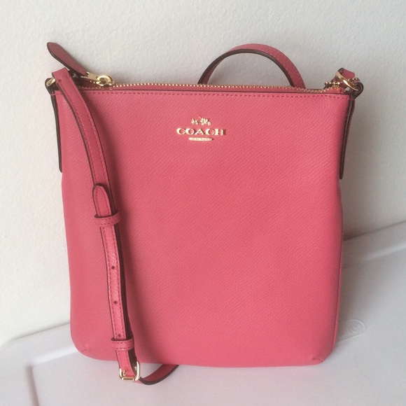 Coach Handbags - NWT 🔶 COACH Crossgrain NS Crossbody