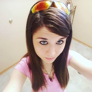 Meet your Posher, Nickey