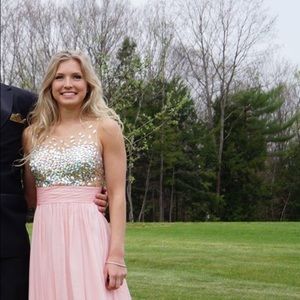 Meet your Posher, Claire