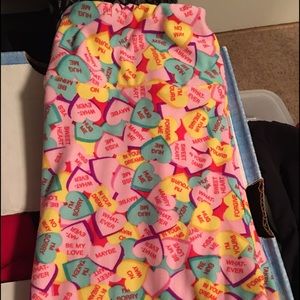 NWOT OS Candy hearts leggings