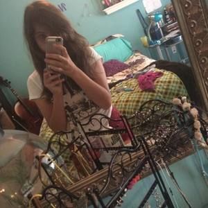 Meet your Posher, Naomi