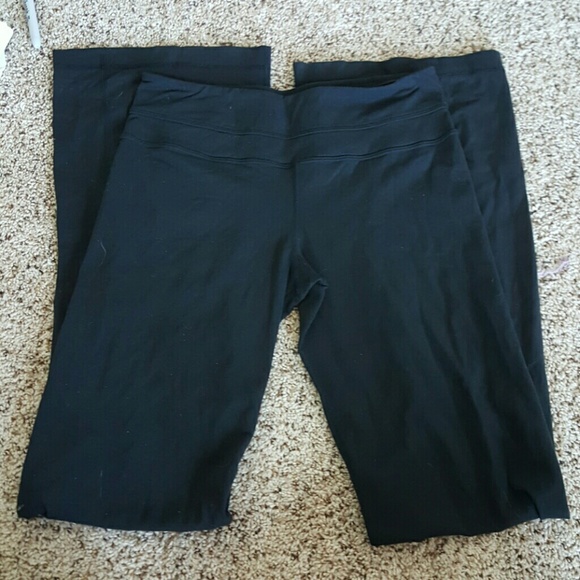 Lululemon Groove pants size 6