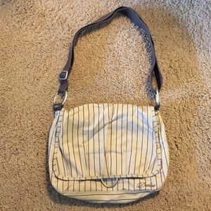 Dakine cross body (pacsun)