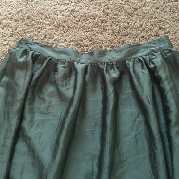 Skirt - Picture 2 of 3
