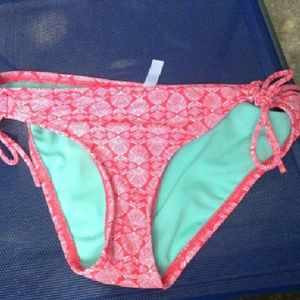 Bikini bottoms