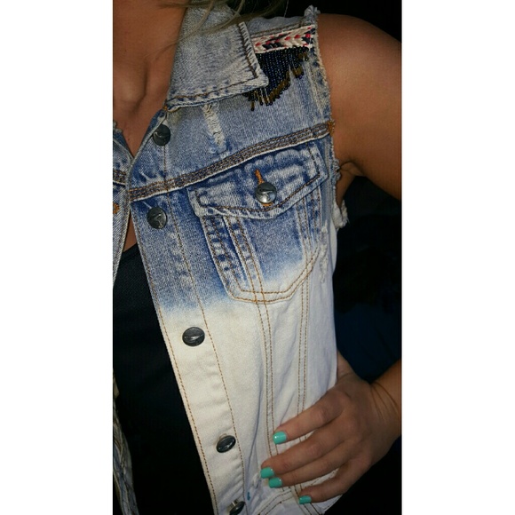 Jean Jacket - Picture 2 of 3