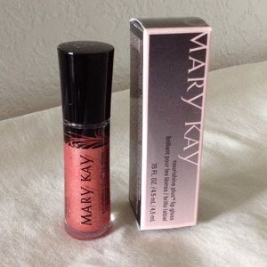 Mary Kay Nourishine Lip Gloss color Fancy Nancy