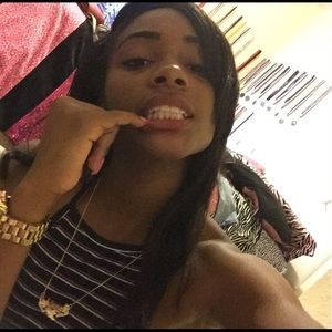 Meet your Posher, Jamesha