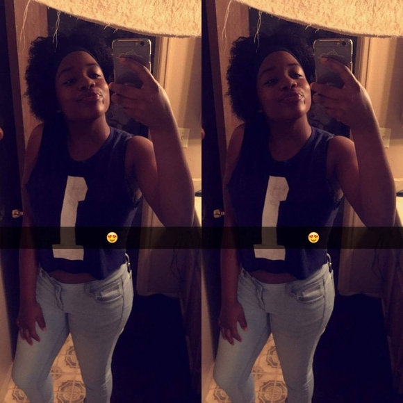 Meet your Posher, Diamond - Picture 1 of 1