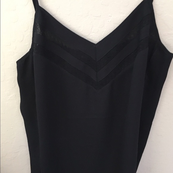 Simple cute express top! - Picture 1 of 2