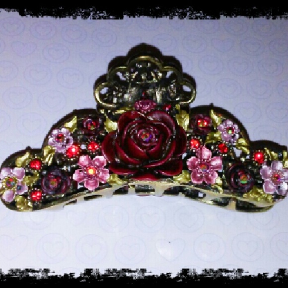 Red Floral Rhinestone Hair Clip Jewelry - Picture 1 of 3