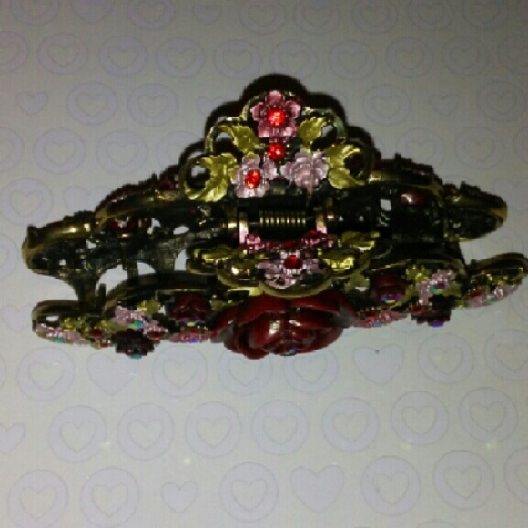 Red Floral Rhinestone Hair Clip Jewelry - Picture 3 of 3