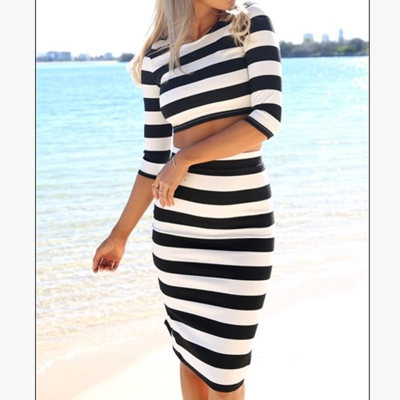 Sabo Skirt Back and White Set, Crop & Midi Skirt