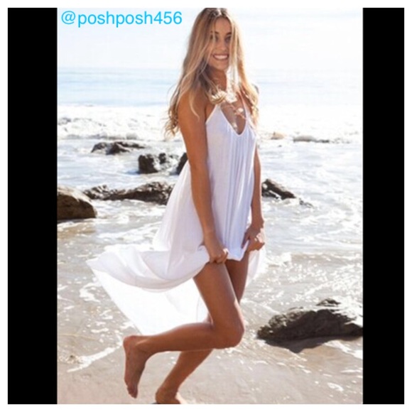🎉HOST PICK💐Long white bathing suit cover-up - Picture 2 of 4