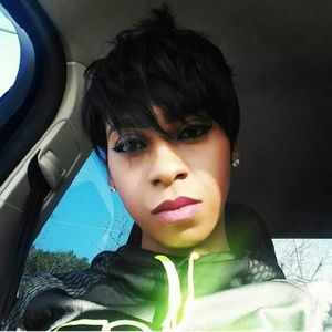 Meet your Posher, Latonya