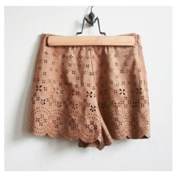 *SOLD* Faux Suede Scalloped Shorts - Picture 1 of 2