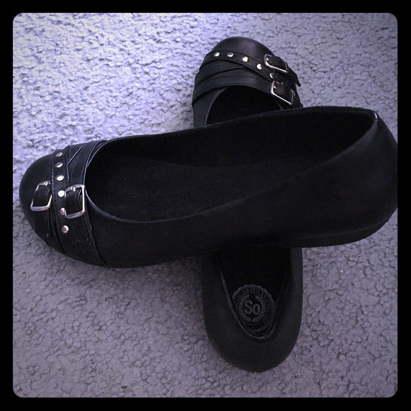 Black flats