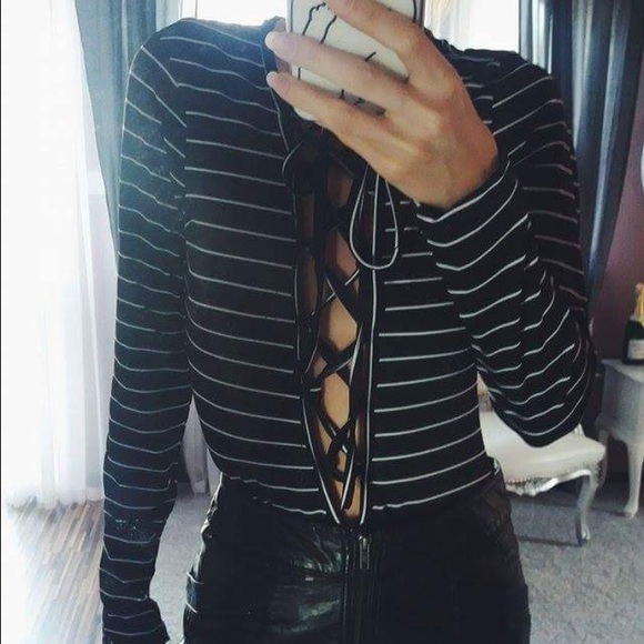 ONE LEFT black/white bodysuit - Picture 2 of 3