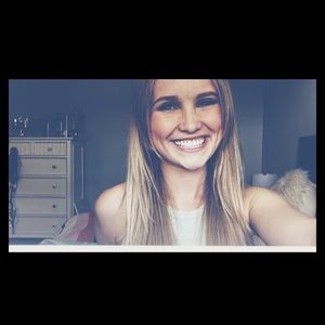 Meet your Posher, Dana