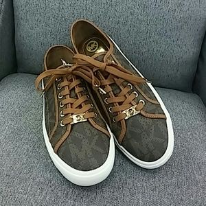 **Michael Kors