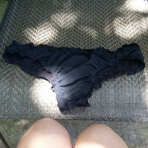 Bikini bottoms size (2-4)