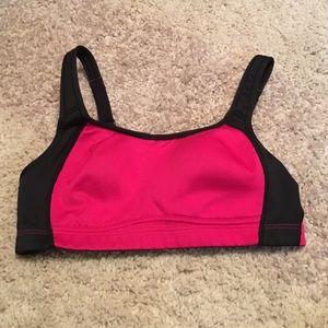 Sports bra