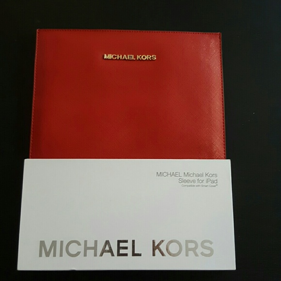 Michael Kors Accessories - MICHEALKORS ipad sleeve