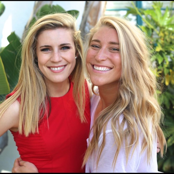 Meet your Posher, Taylor - Picture 1 of 4