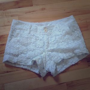 White Lace Lilly Pulitzer Walsh Shorts Size 6