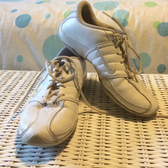 Cheerleading sneakers