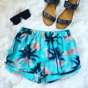 💗Tropical Print Shorts💗
