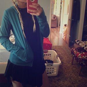 AE sporty or beachy hoodie