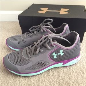Under Armour shoes Micro G Mantis size 7