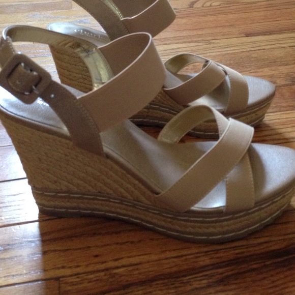 Charles David wedges - Picture 2 of 4