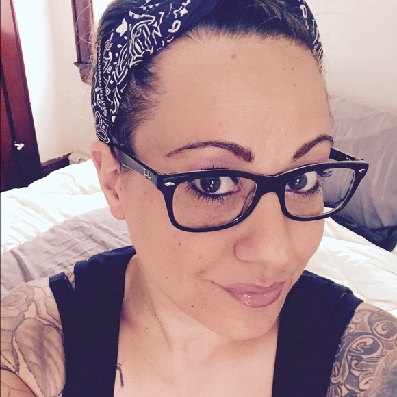 Meet your Posher, Kris - Picture 4 of 6