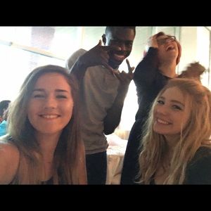 Meet your Posher, Crystal