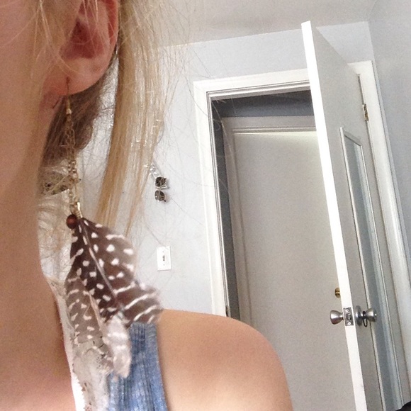 Exotic Feather Earrings - Picture 2 of 2