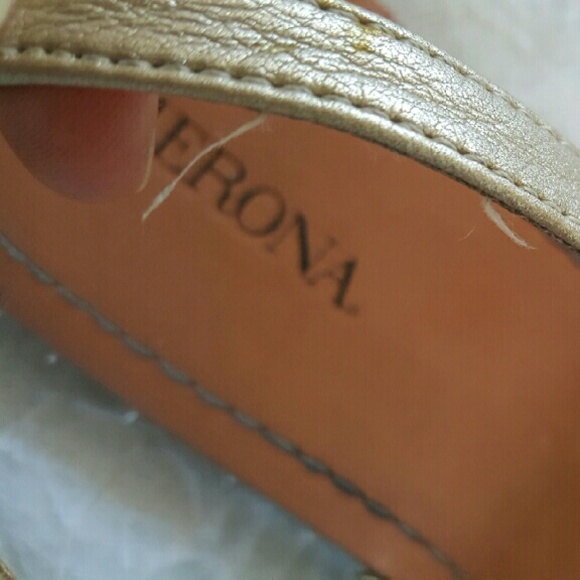 Sandals - Picture 3 of 4