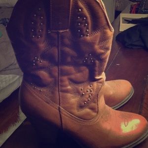 Like new cowboy boots!