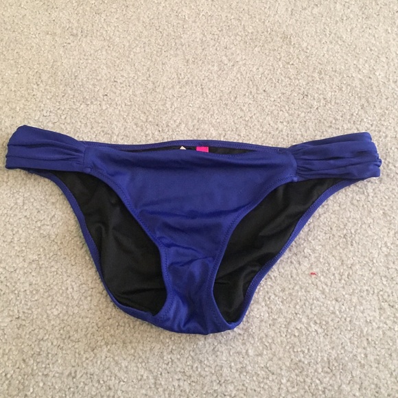 VS Bikini bottom