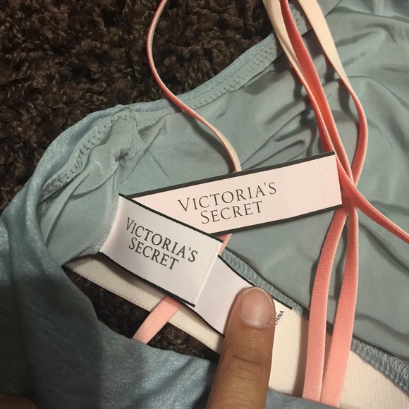 ❗️Last L❗️VS Gray & Pink Ombré Crossback Crop Top - Picture 3 of 4