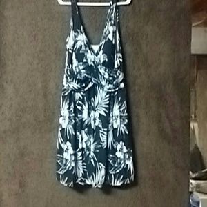 Black&White Hibiscus Floral Print