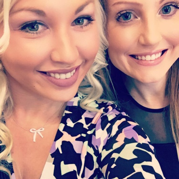 Hi! I'm Sarah 🙋🏼 - Picture 2 of 4