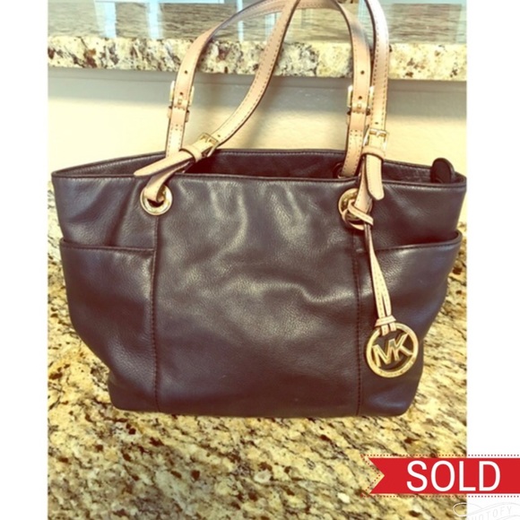 Michael Kors Handbags - MICHAEL KORS | Purse