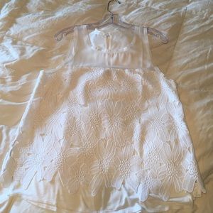 Ann Taylor White Floral Cutout Top, M