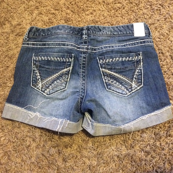 ⚜ Maurices jean shorts ⚜ - Picture 2 of 2