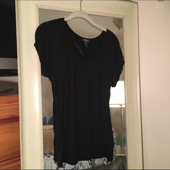Kenneth Cole Reaction Black top