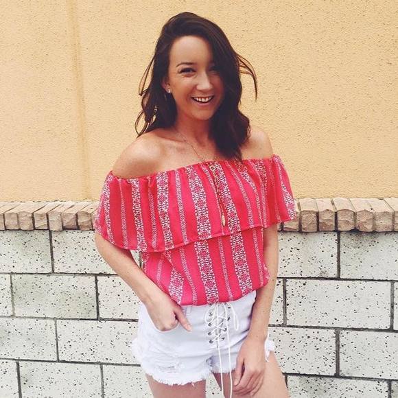 Meet your Posher, Olivia