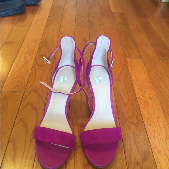 Bp sandals size 5 SOLD - Picture 3 of 4